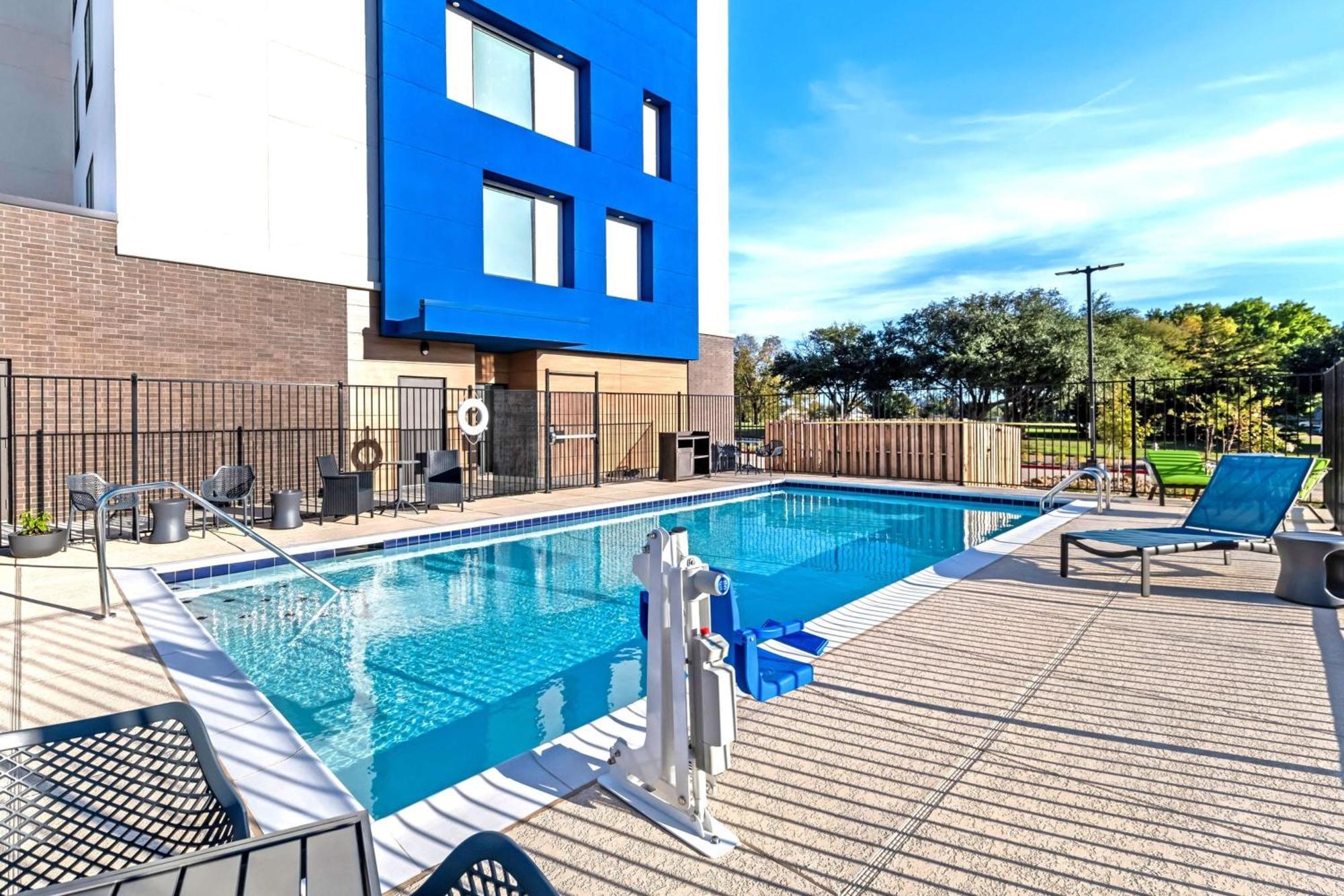 Hampton Inn & Suites シャーマン エクステリア 写真